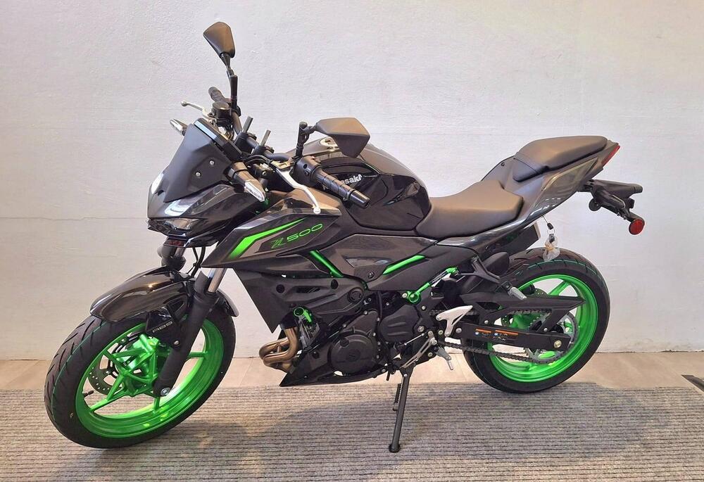 Kawasaki Z 500 SE (2024 - 26) (2)