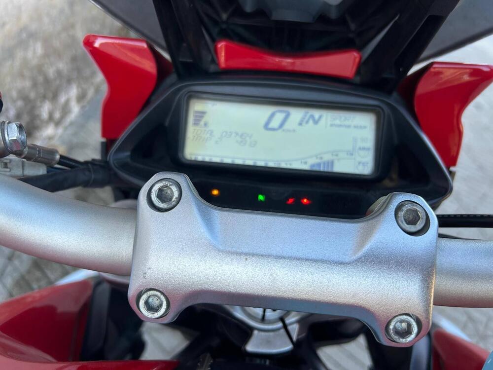 MV Agusta Stradale 800 EAS ABS (2015 - 17) (5)