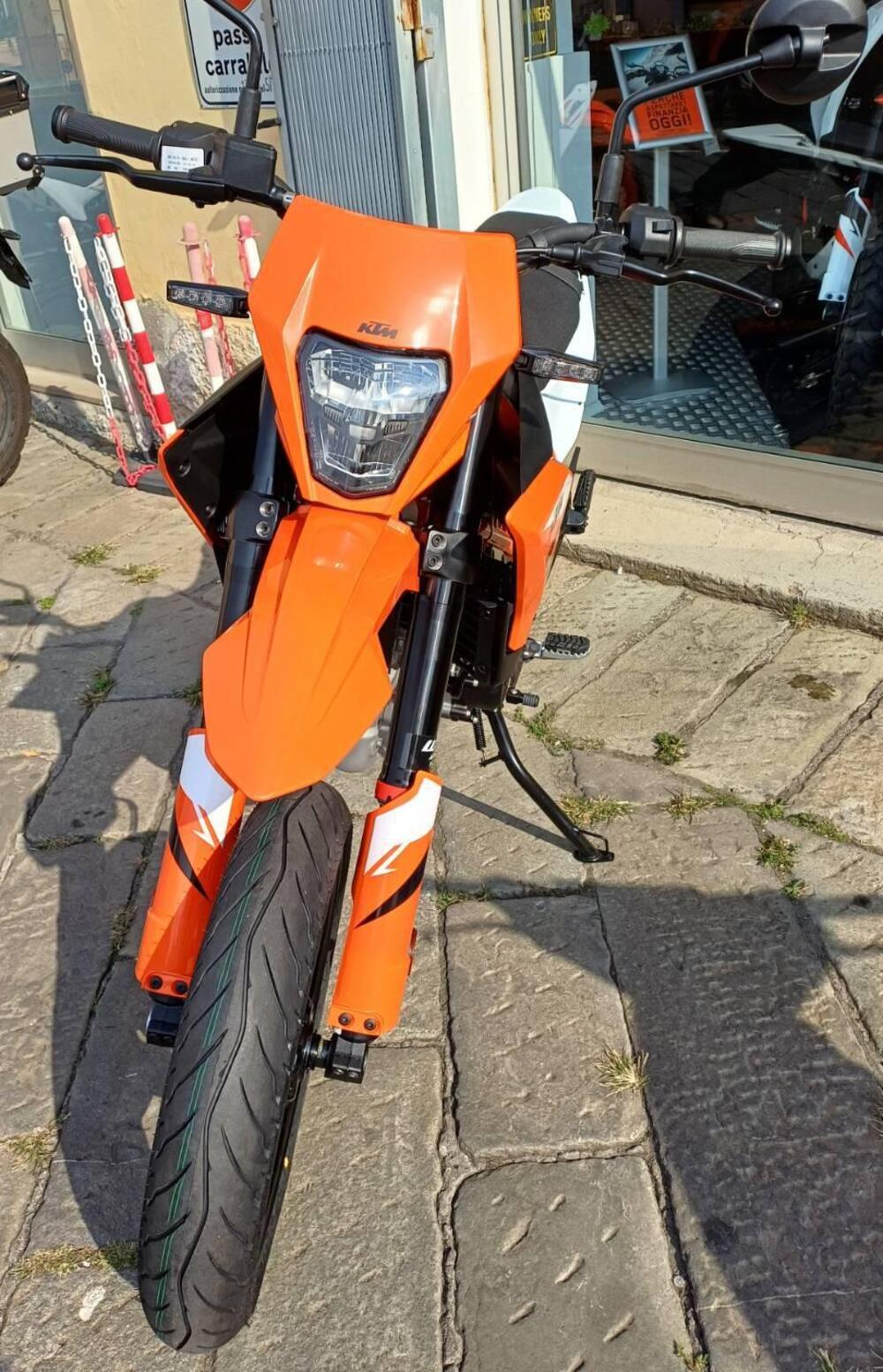 KTM 125 SMC R (2025 - 26)