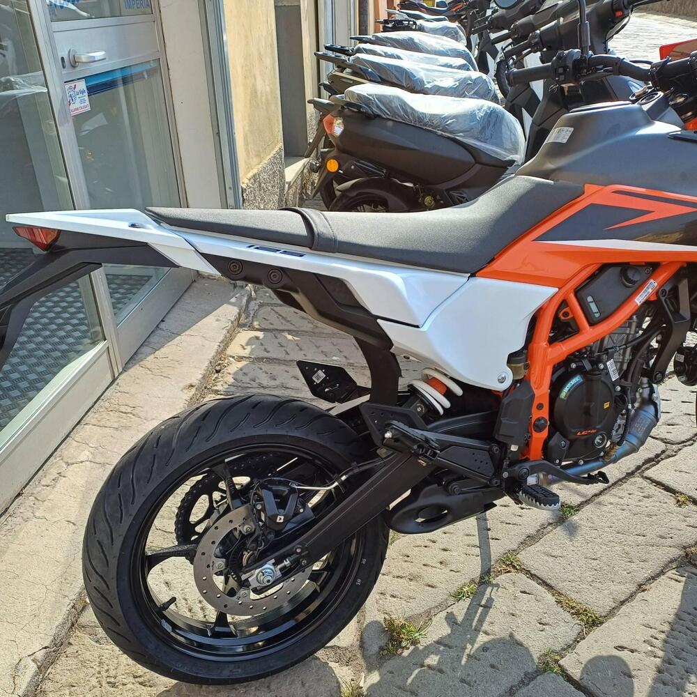 KTM 125 SMC R (2025 - 26) (3)