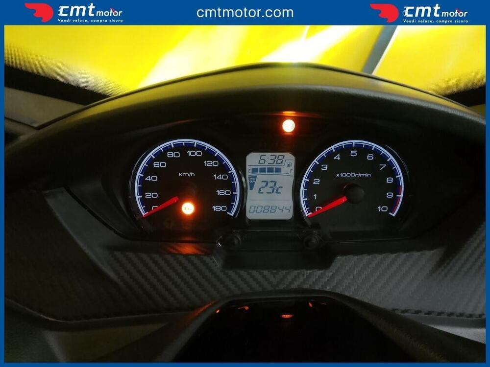 Suzuki Burgman 400 (2022 - 24) (5)