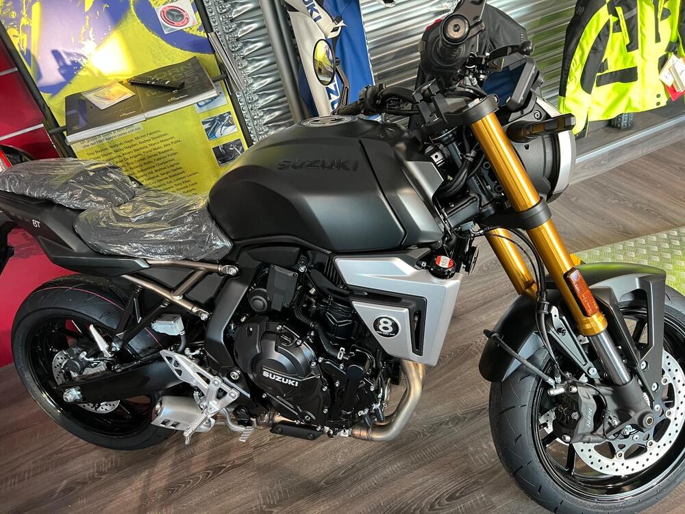 Suzuki GSX-8T (2025 - 26)