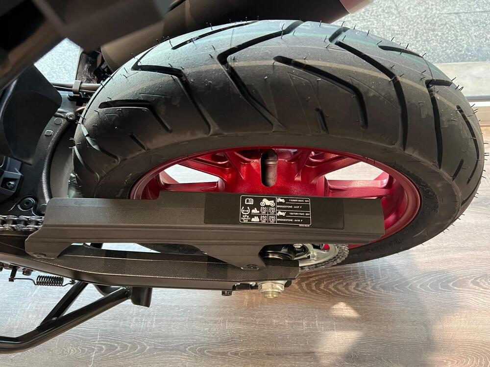 Suzuki V-Strom 1050SE (2025) (6)