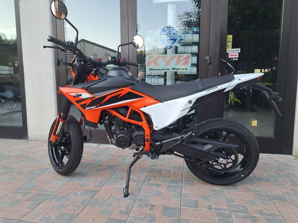 KTM 125 SMC R (2025 - 26) (2)