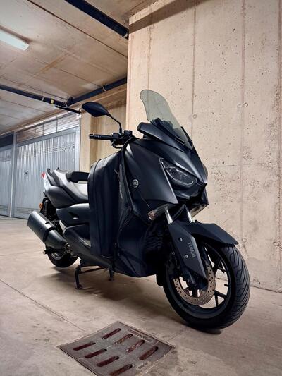 Yamaha X-Max 300 (2021 - 24) usata