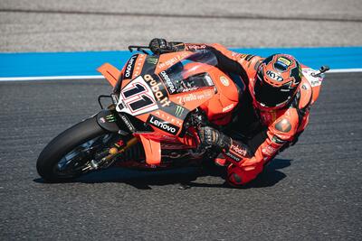 SBK 2025. GP del Portogallo. Nicol&ograve; Bulega primo nelle libere all&rsquo;Estoril