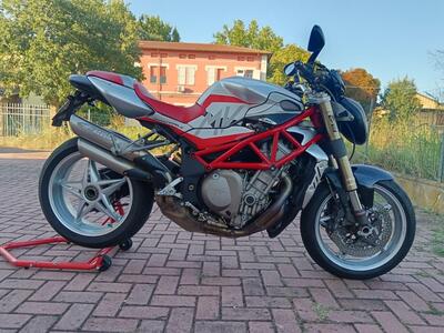 MV Agusta Brutale 910 R (2006 - 11) usata