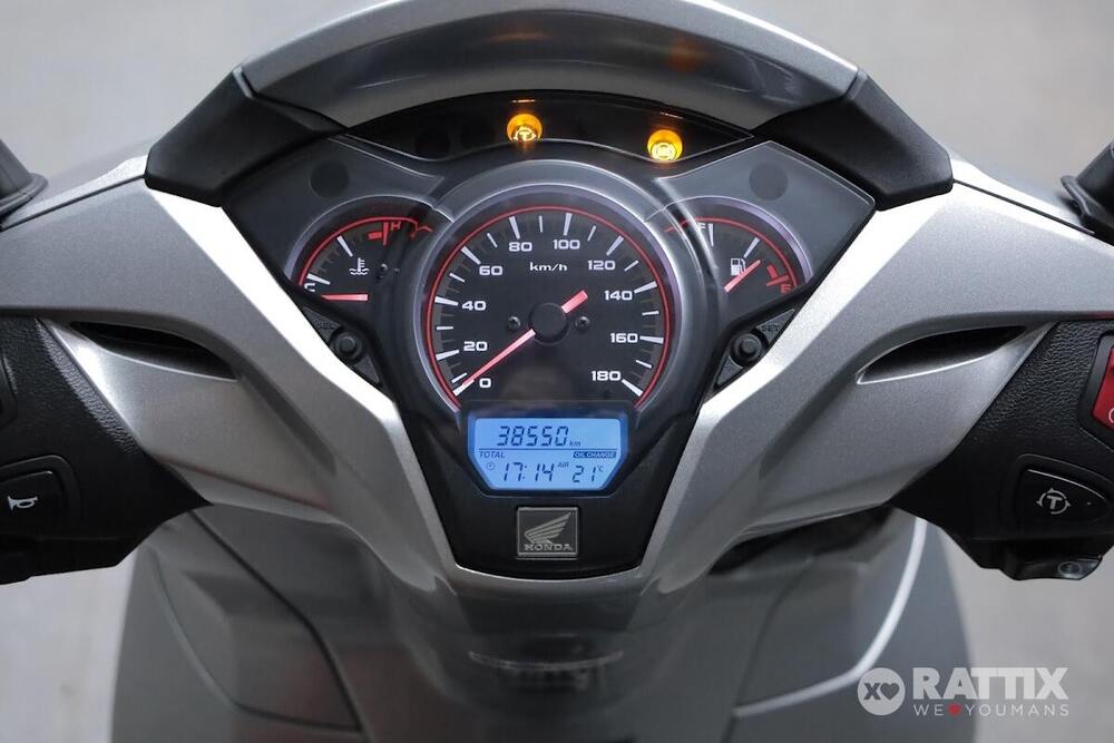 Honda SH 300 i ABS (2016 - 20) (12)