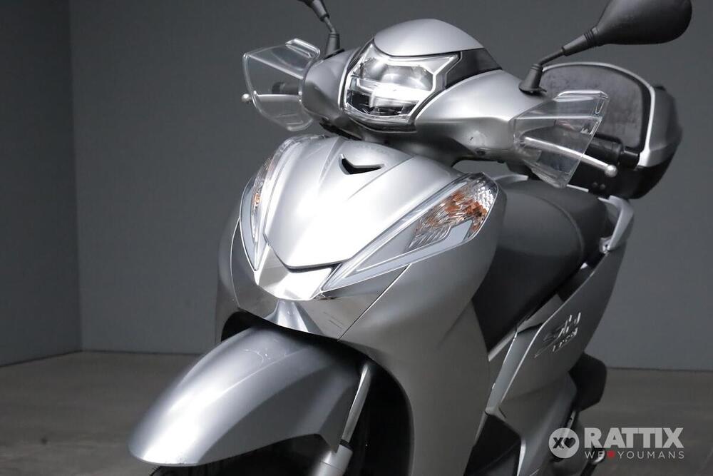 Honda SH 300 i ABS (2016 - 20) (5)