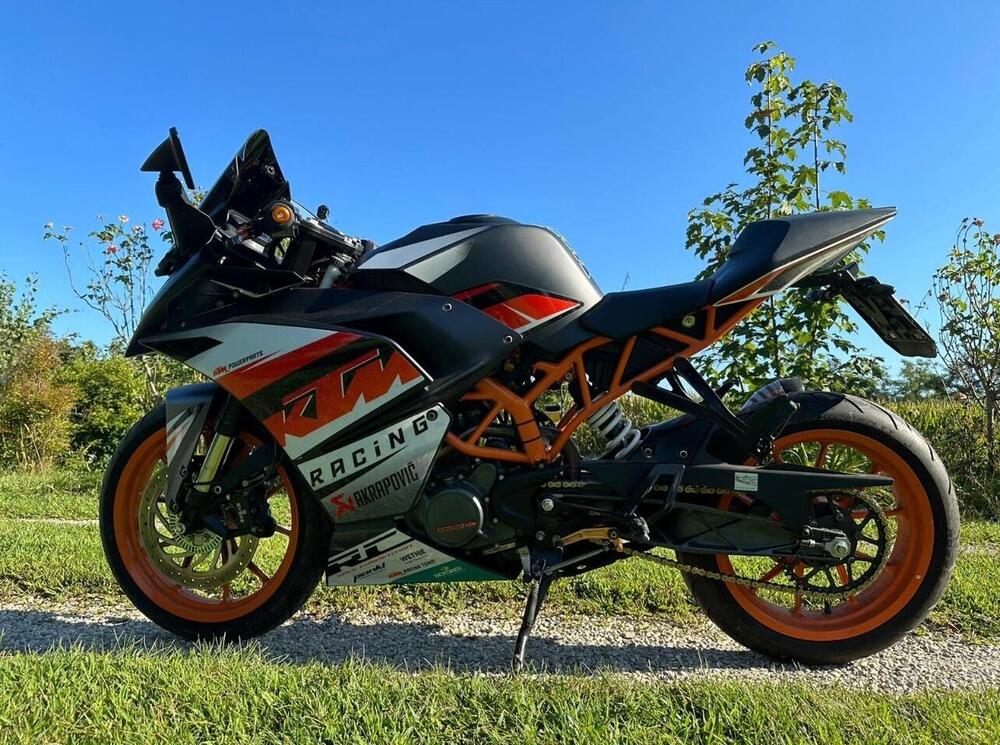 KTM RC 125 ABS (2015 - 16) (3)