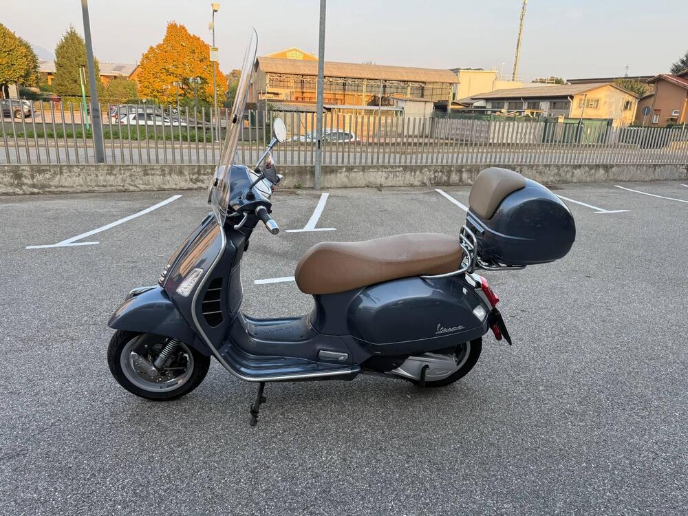 Vespa GTS 300 Hpe (2019) (5)