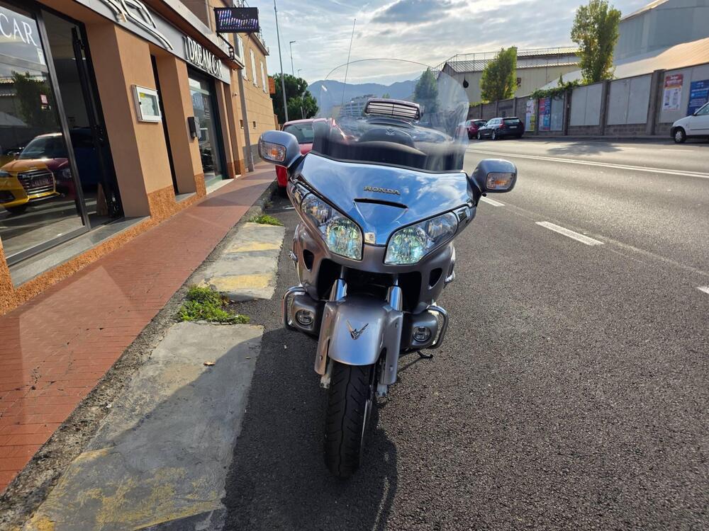 Honda GL 1800 Gold Wing (2007 - 11) (3)