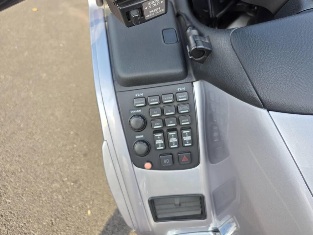 Honda GL 1800 Gold Wing (2007 - 11) (9)