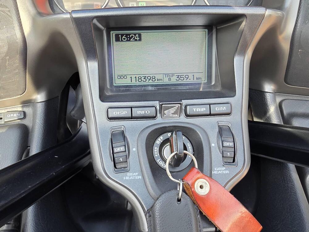 Honda GL 1800 Gold Wing (2007 - 11) (11)