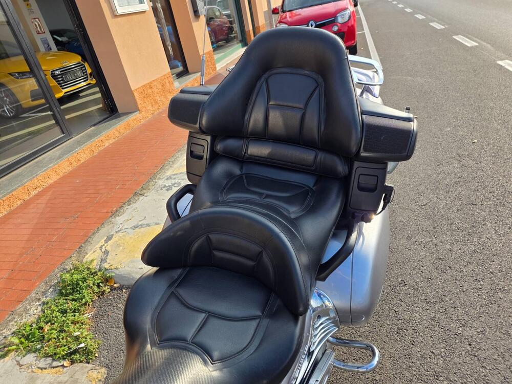 Honda GL 1800 Gold Wing (2007 - 11) (12)