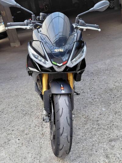 Aprilia Tuono V4 Factory (2021 - 24) usata