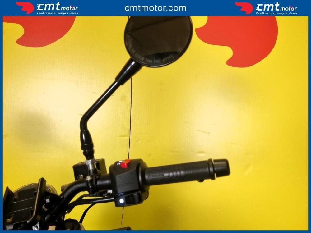 Husqvarna Svartpilen 125 (2021 - 23) (12)