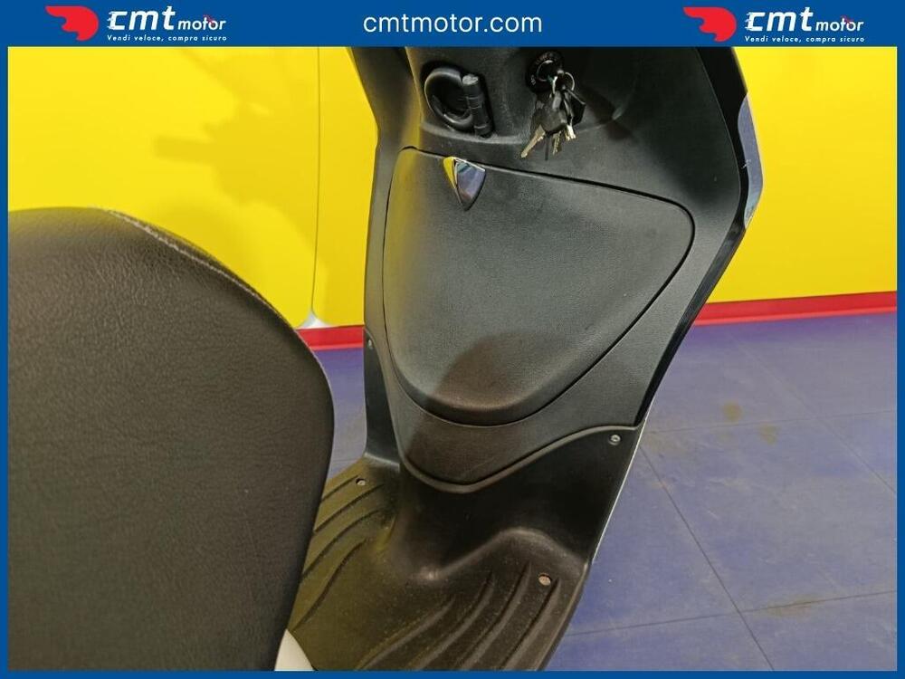 Piaggio Liberty 150 i-get ABS (2016) (14)