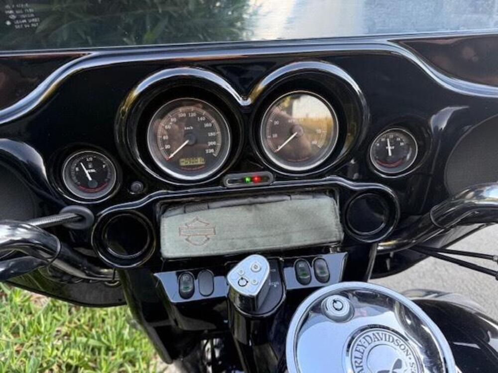 Harley-Davidson 1584 Electra Glide Standard (2007) - FLHT (12)