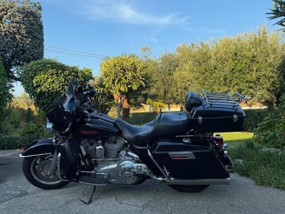 Harley-Davidson 1584 Electra Glide Standard (2007) - FLHT (13)