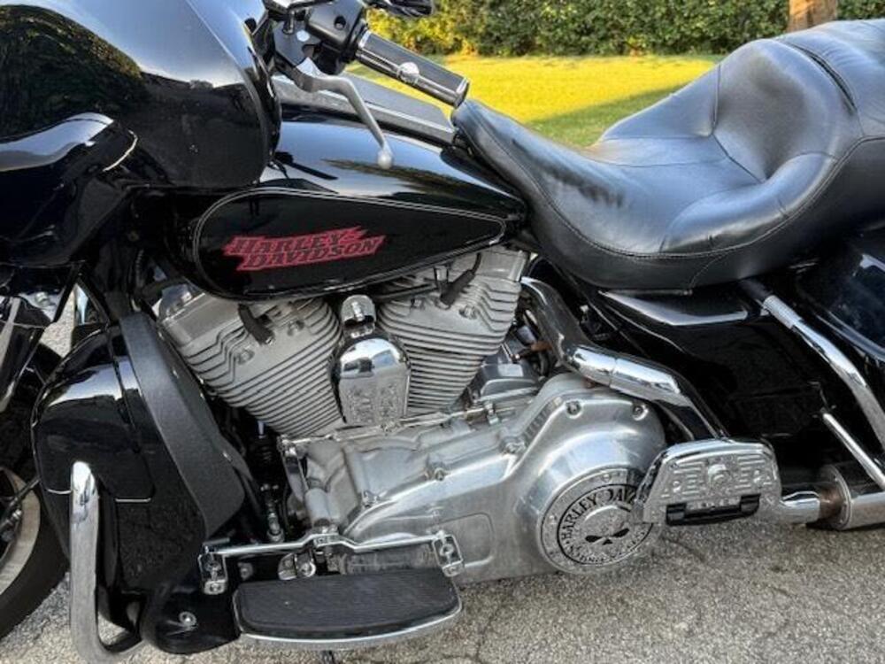 Harley-Davidson 1584 Electra Glide Standard (2007) - FLHT (15)