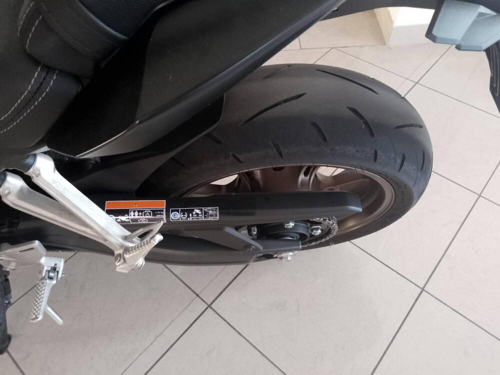 Honda CB 650 R E-Clutch (2024 - 26) (9)