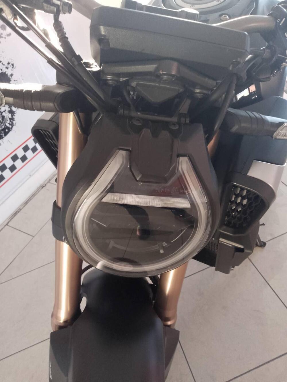 Honda CB 650 R E-Clutch (2024 - 26) (11)