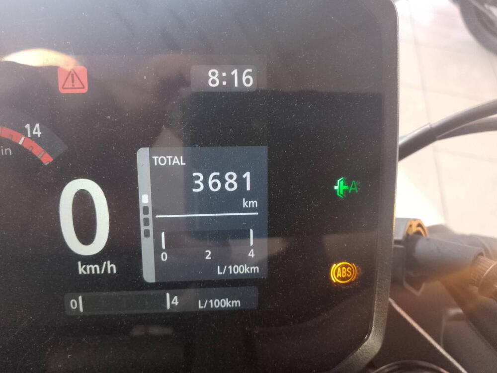 Honda CB 650 R E-Clutch (2024 - 26) (3)