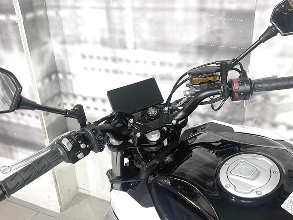 CFMOTO 650NK (2021 - 24) (5)