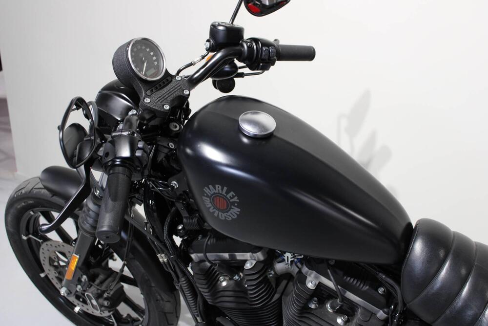 Harley-Davidson 883 Iron (2017 - 20) - XL 883N (5)