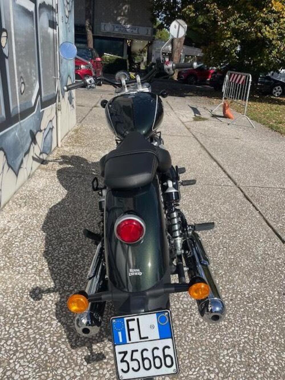 Royal Enfield Super Meteor 650 (2023 - 26) (4)