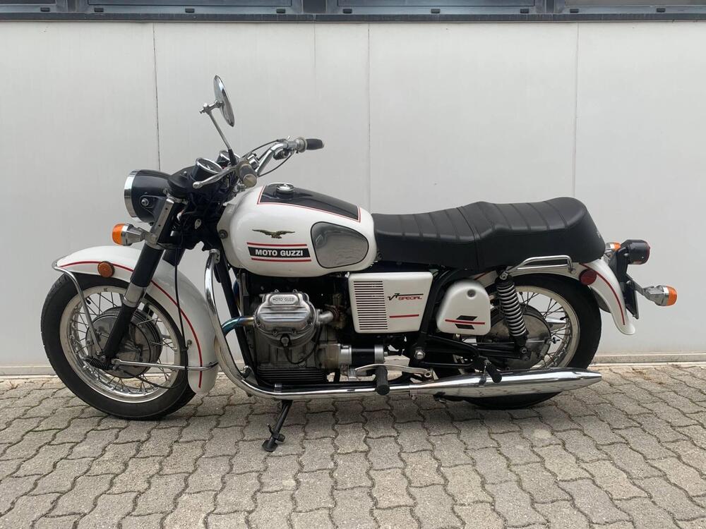 Moto Guzzi V7 Special (3)