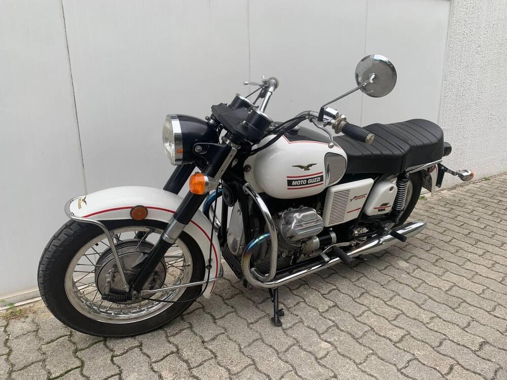 Moto Guzzi V7 Special (6)