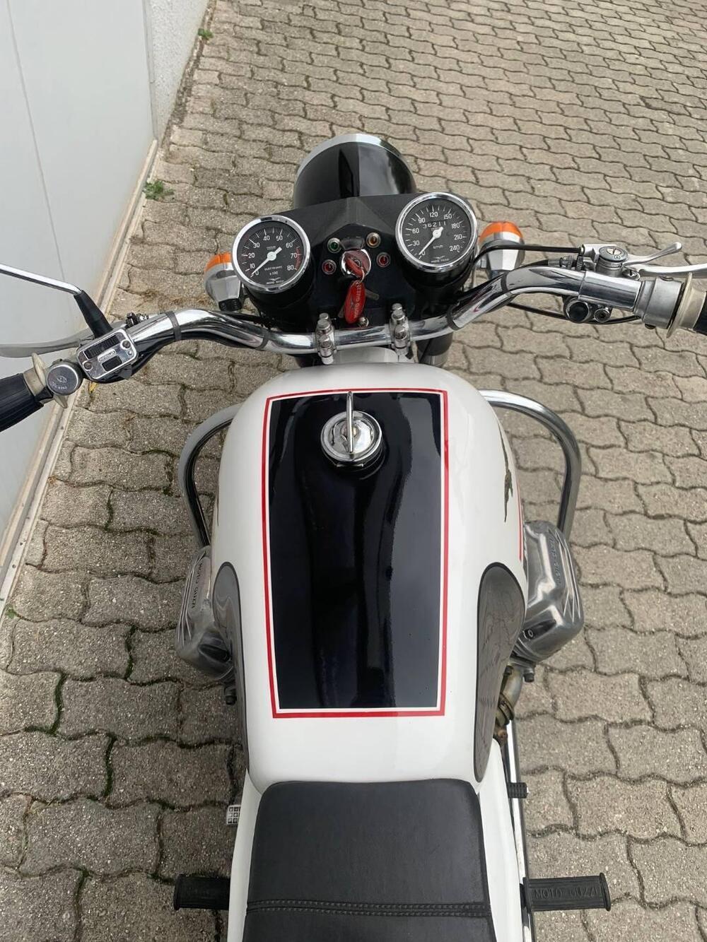 Moto Guzzi V7 Special (14)