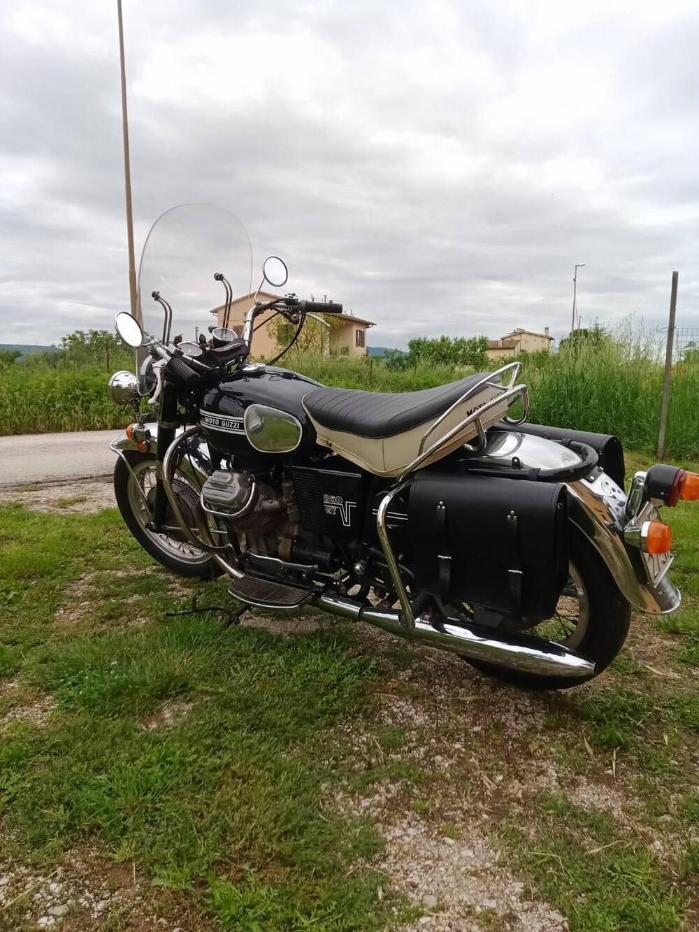 Moto Guzzi GT 850 allestita California 