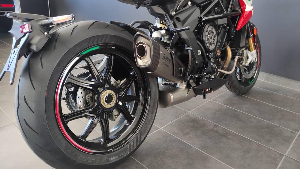 MV Agusta Dragster 800 RC SCS (2022 - 25) (13)