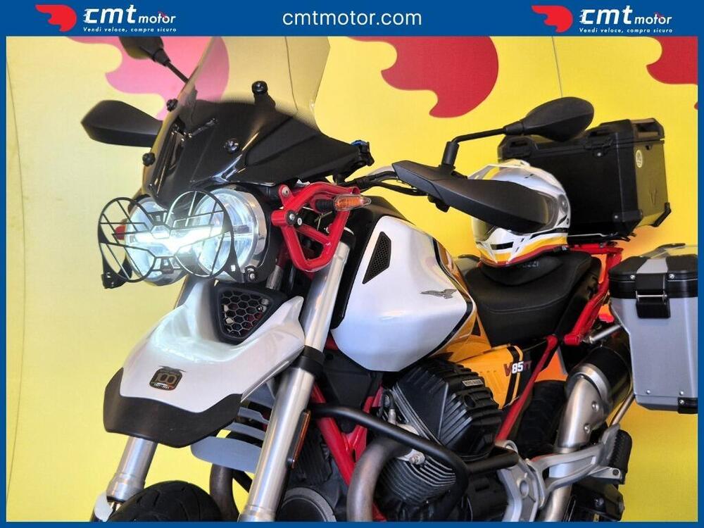 Moto Guzzi V85 TT Evocative Graphics (2021 - 23) (7)