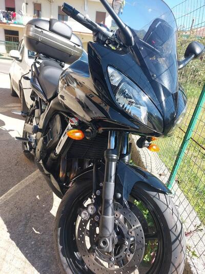 Yamaha FZ6 Fazer S2 (2006 - 11) usata