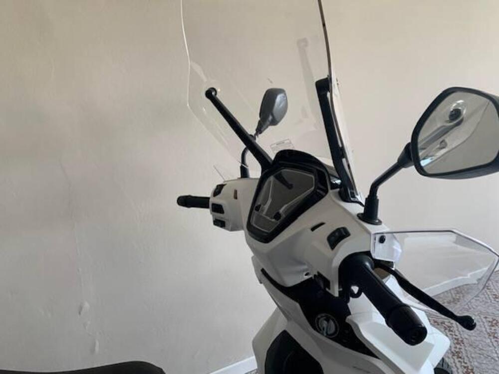 Voge Sfida SR16 125 (2025 - 26) (4)