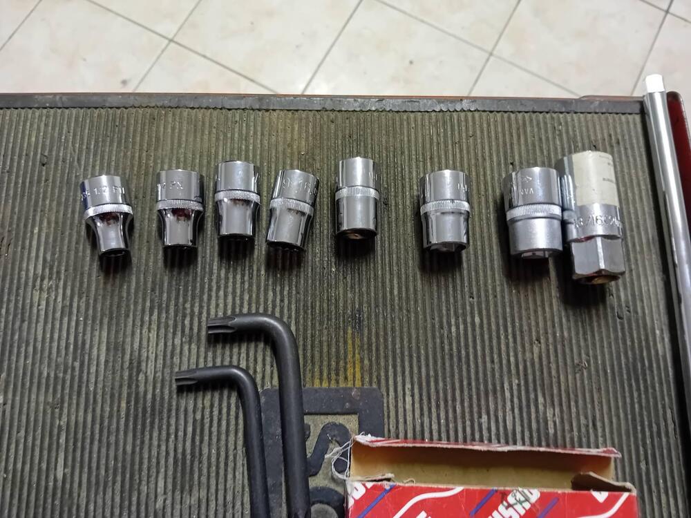 Utensili in pollici per Harley Davidson Usag e altri (2)