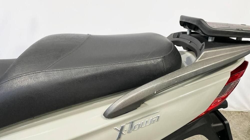 Kymco X-Town 300i ABS (2016 - 20) (10)