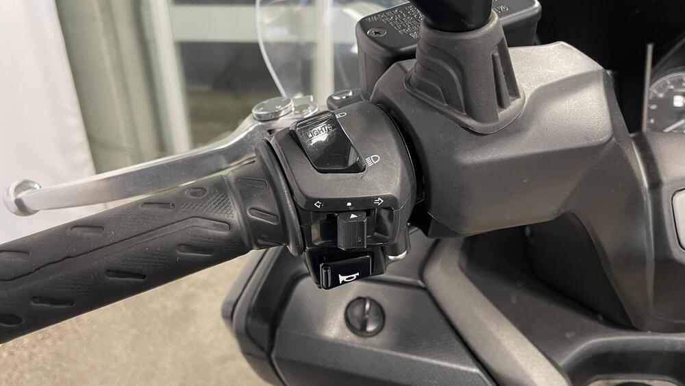 Kymco X-Town 300i ABS (2016 - 20) (14)