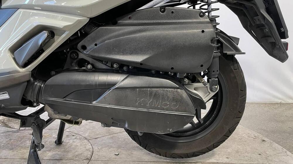 Kymco X-Town 300i ABS (2016 - 20) (8)