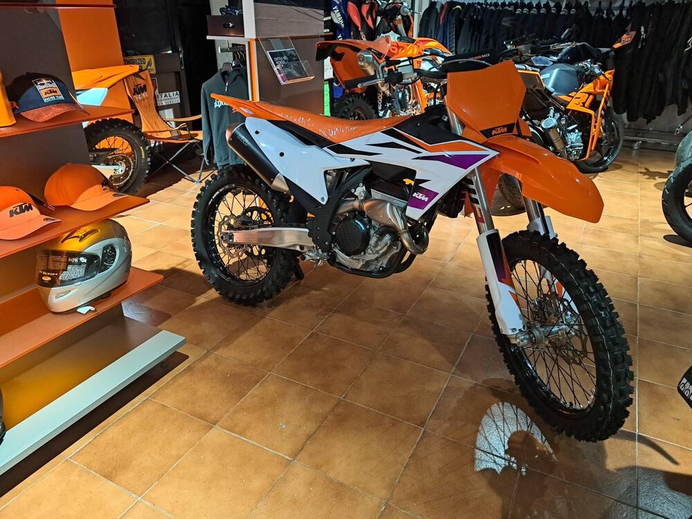 KTM 250 SX-F (2024) (2)