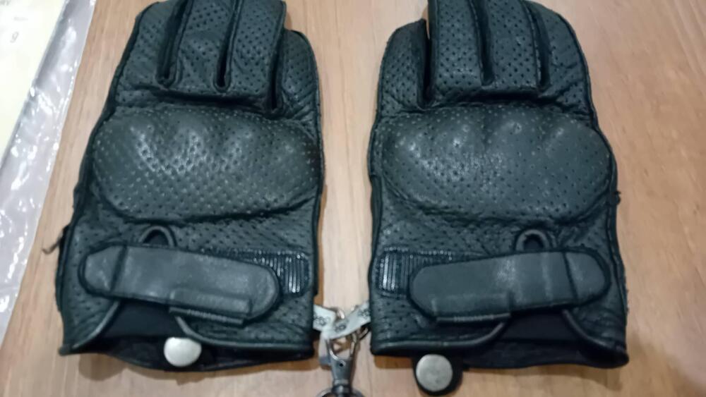 Guanti moto estivi Helstons (5)