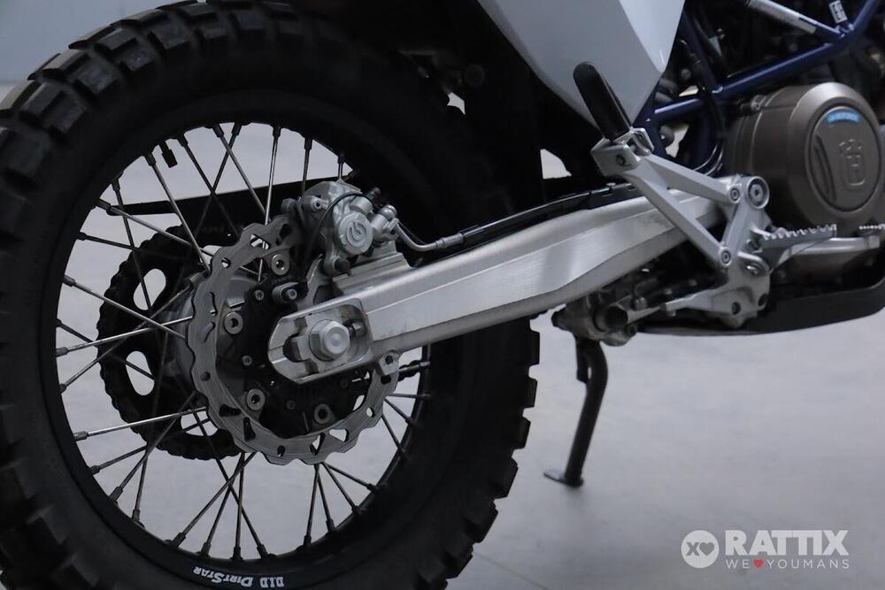 Husqvarna 701 Enduro (2023 - 25) (8)