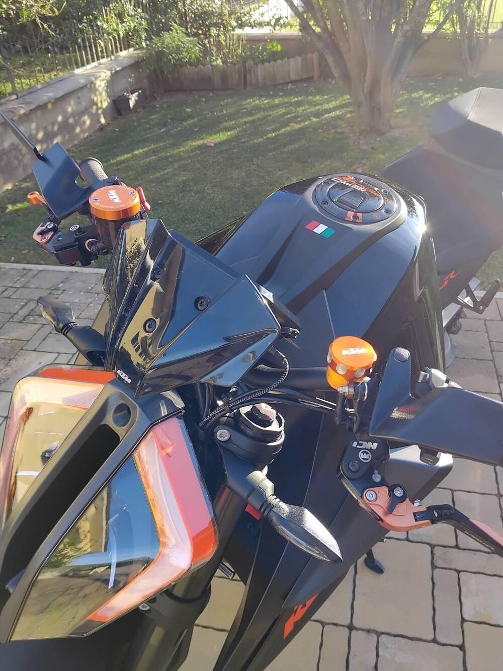 KTM 1290 Super Duke R (2021) (6)