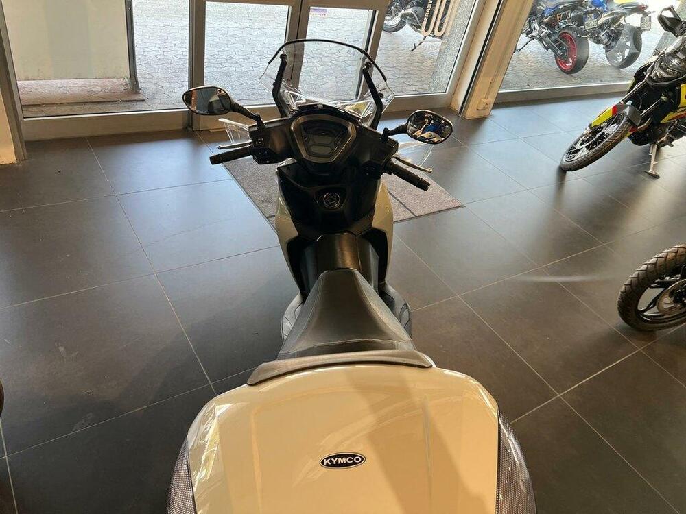 Kymco Agility 300i R16 ABS (2020) (6)