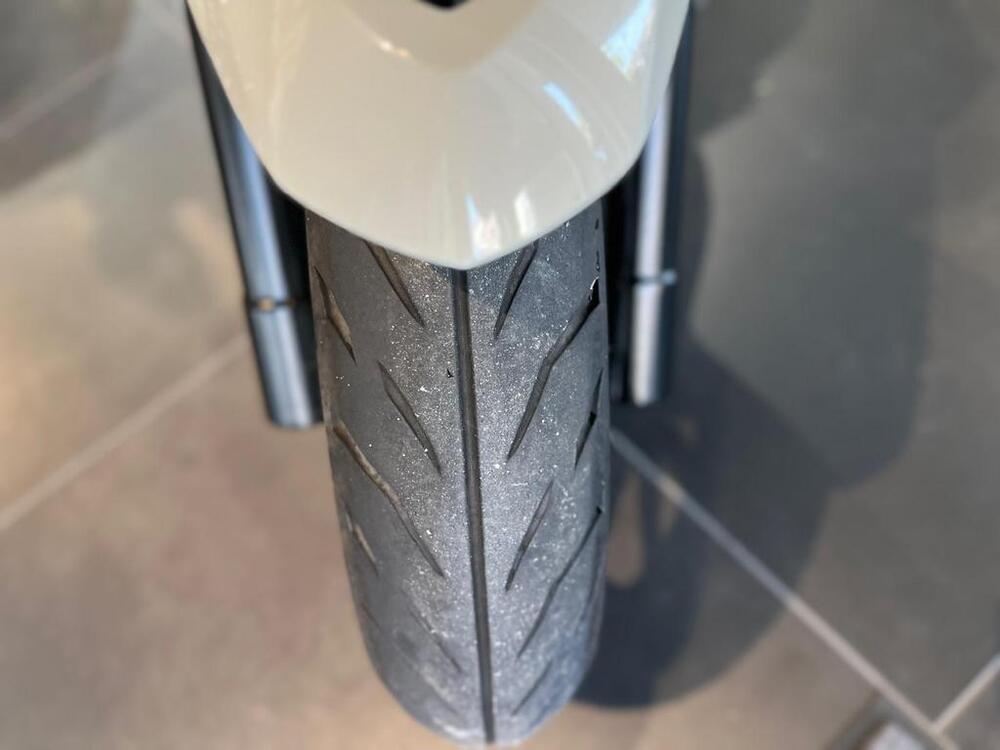 Kymco Agility 300i R16 ABS (2020) (12)