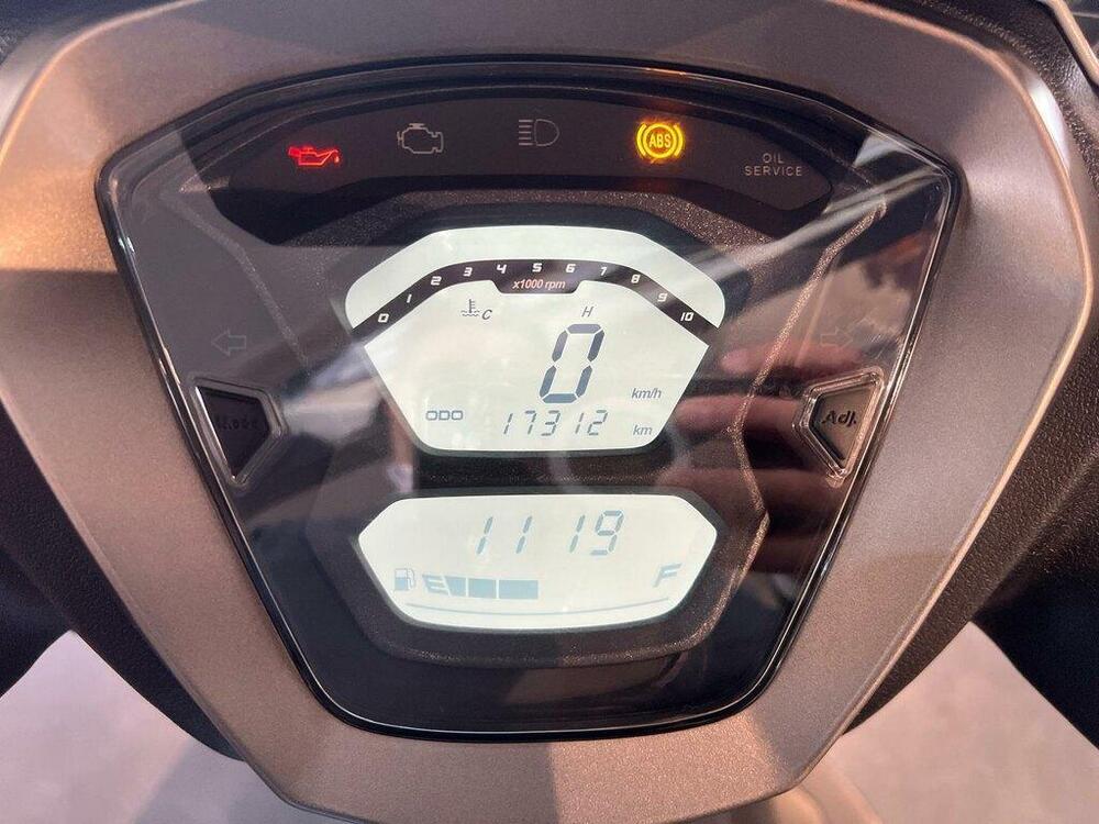 Kymco Agility 300i R16 ABS (2020) (8)